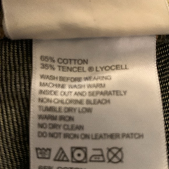 Tommy Bahama Jeans - Picture 6 of 10